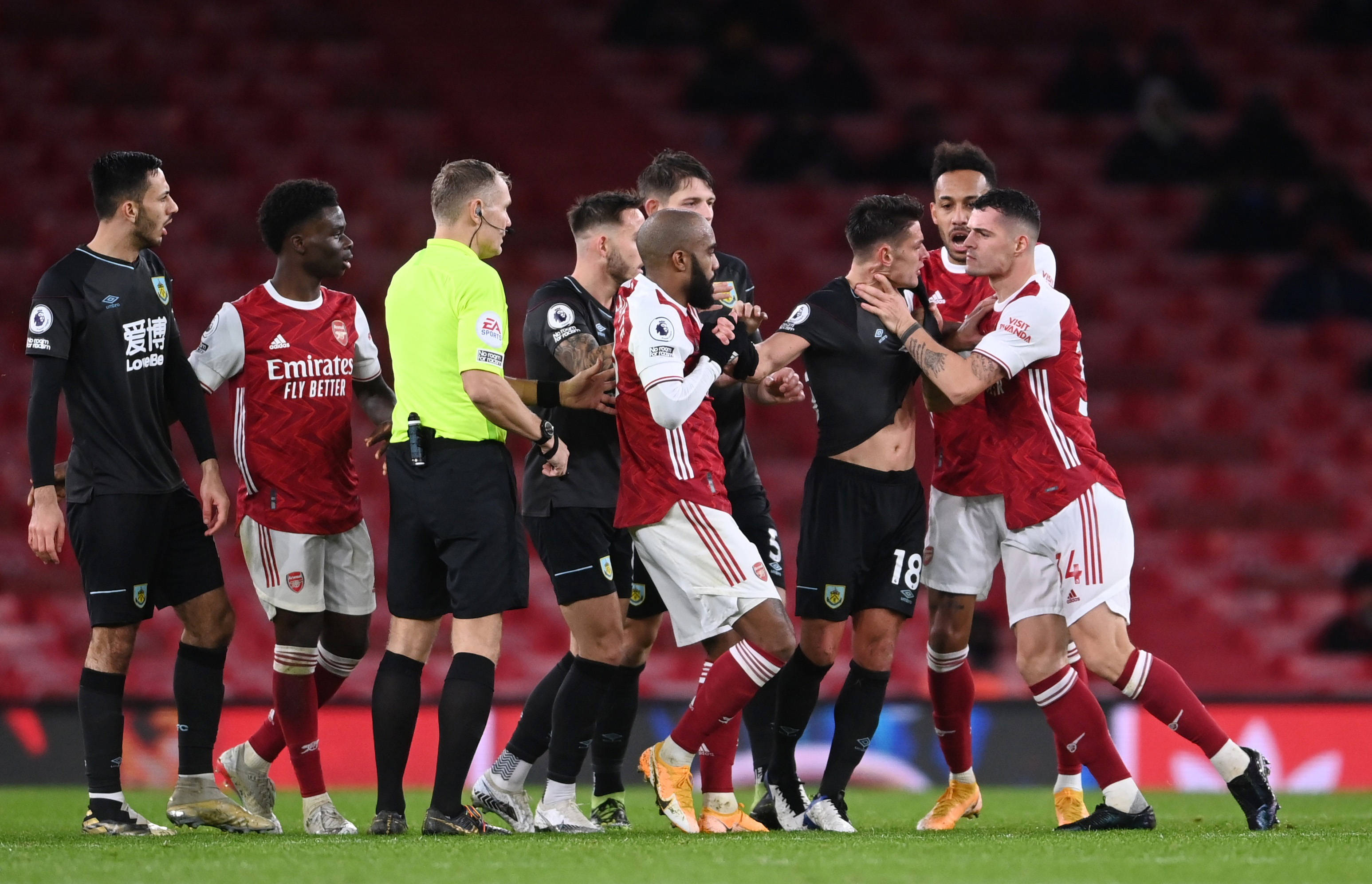 左右维持强 左右维持强